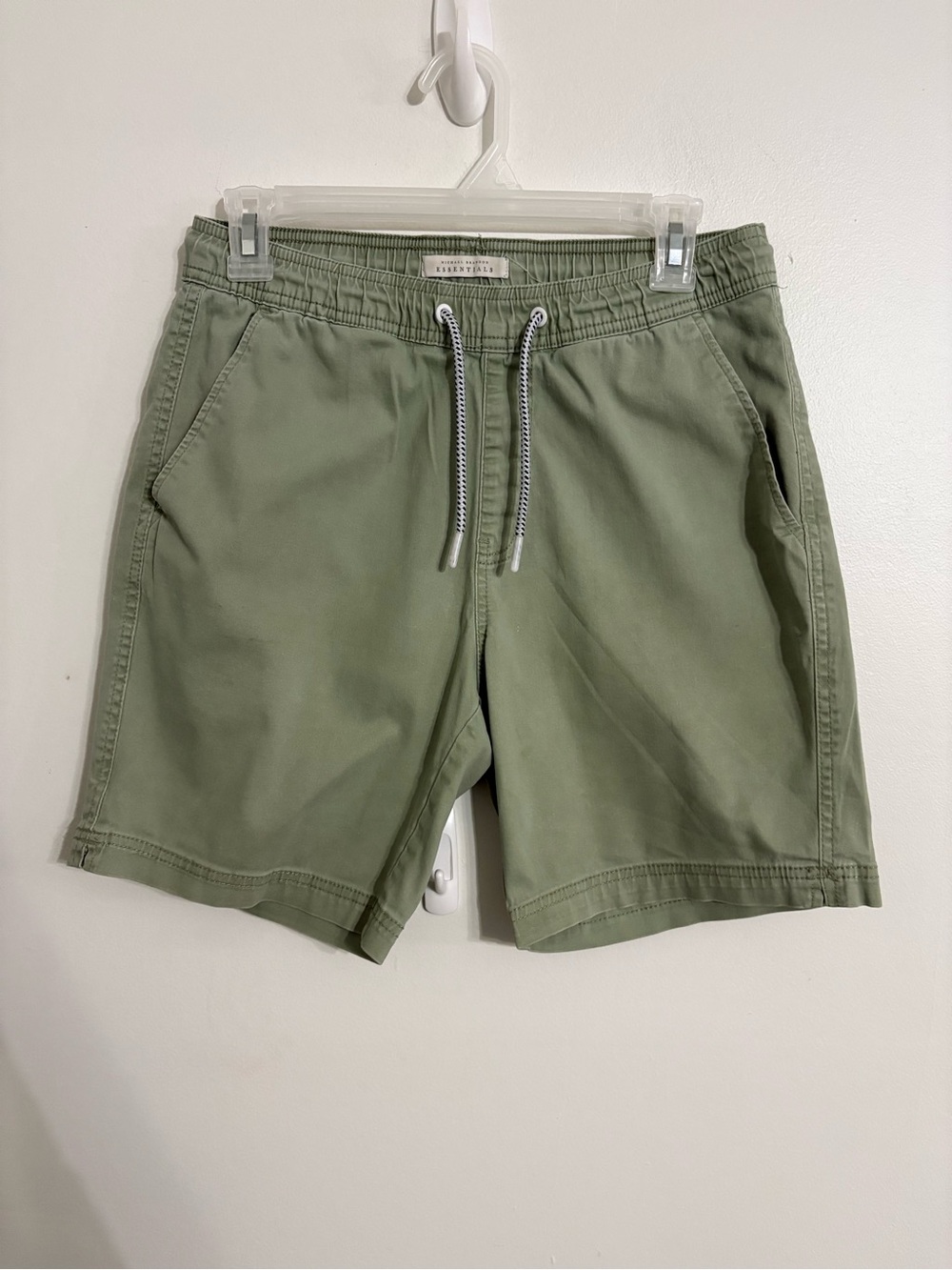 Michael Brandon Essentials Olive Green Drawstring Shorts Size Small EUC